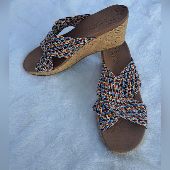 Skechers Beverlee Vacation Mode Wedge Slides Size 10 - Picture 3 of 3